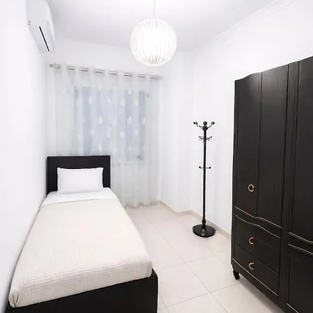 Mibis Private Balcony Fast Wifi * Τίρανα